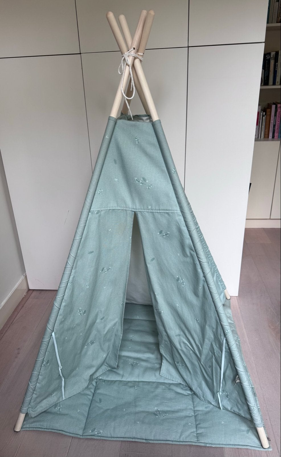 Wigiwama Tipi Tent (100x100), Ophalen, Zo goed als nieuw, Overige materialen
