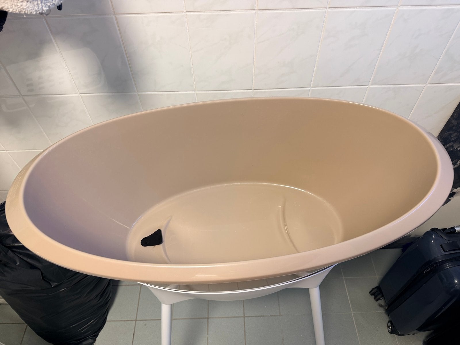 Luma Badset - Babybadje met standaard, Kinderen en Baby's, Zo goed als nieuw, Badje, Standaard, Ophalen