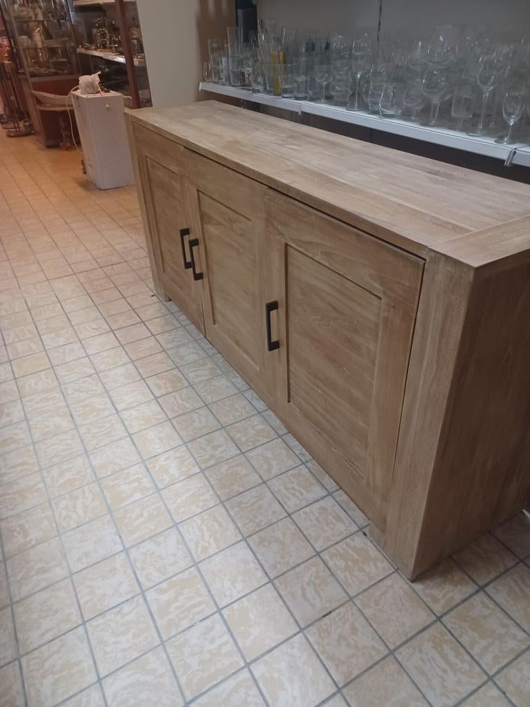 Tv kast   dressoir  tafel 4 mooie stoelen boekkast, Ophalen