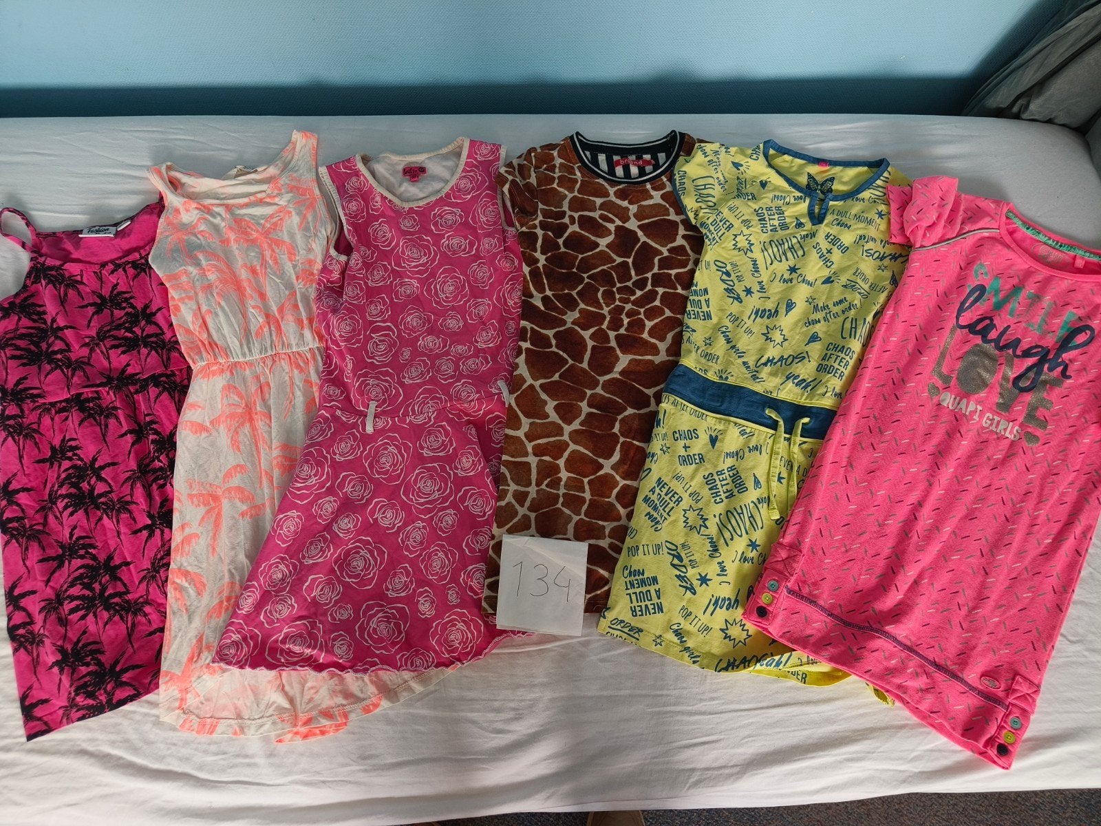 Leuke zomerkleding meisjes, giraffe jurk verkocht, Ophalen of Verzenden, Gebruikt, Meisje, Setje