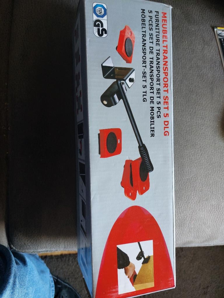 4 karretjes op kast te verryden, Ophalen of Verzenden, Nieuw, Rood, Metaal