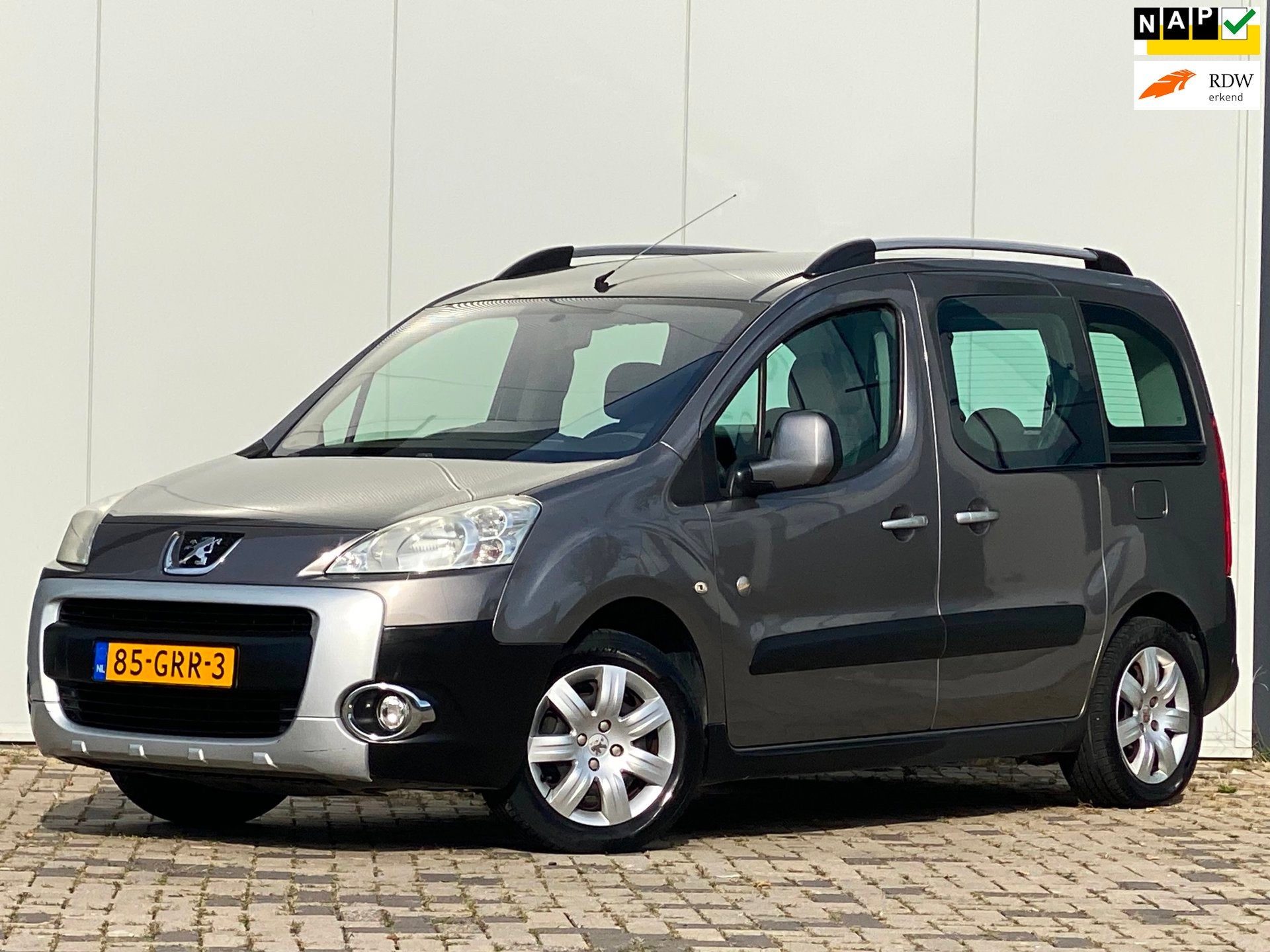 Peugeot Partner Tepee 1.6 Outdoor AIRCO NIEUWE DISTRIBUTIERI, Auto's, Peugeot, Voorwielaandrijving, Dealer onderhouden, 4 cilinders