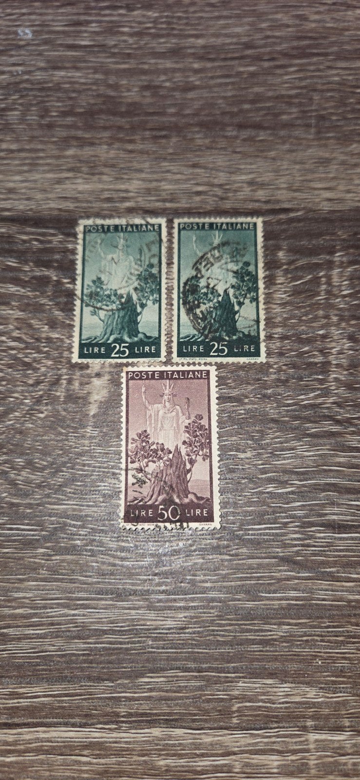 Italiaanse postzegels - 25 en 50 Lire, Ophalen of Verzenden, Gestempeld