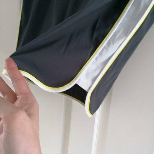 Sandwich sportief grijs rokje met wit & gele bies mt M 37446, Maat 38/40 (M), ., Sandwich, Ophalen of Verzenden