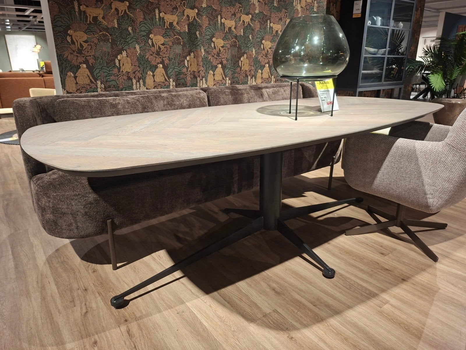 Showroommodel Eetkamertafel Iva eiken in visgraat 240cm, Ophalen, Metaal, Rechthoekig, Nieuw
