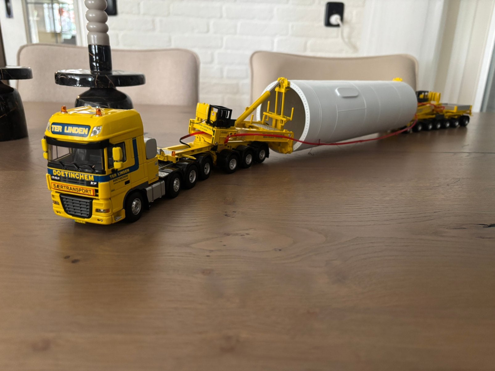 Wsi daf van der linden zwaartransport, Hobby en Vrije tijd, Modelauto's | 1:50, Ophalen of Verzenden, Zo goed als nieuw, Bus of Vrachtwagen