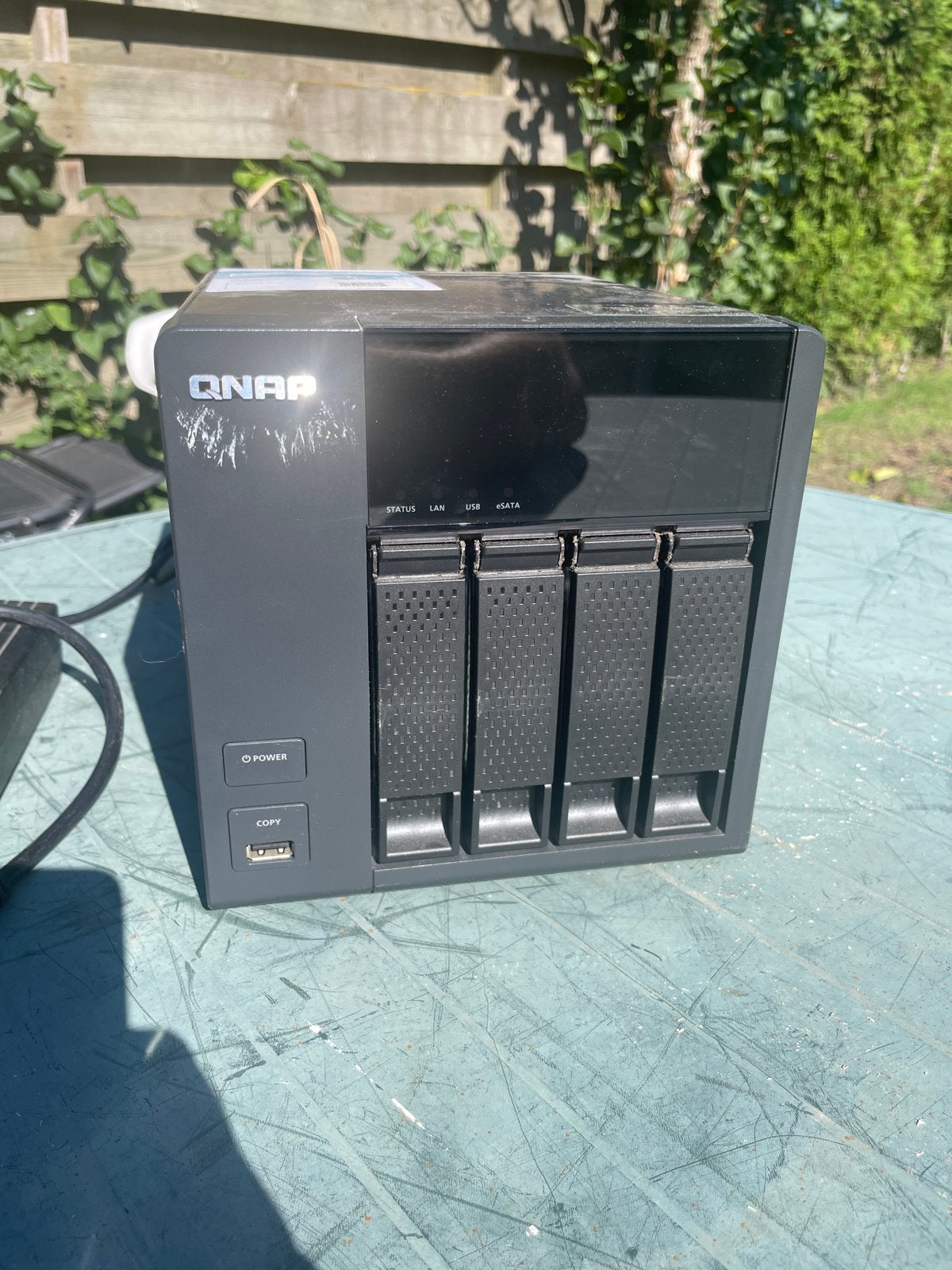 QNAP TS-420 NAS zonder harde schijven, Ophalen of Verzenden, Gebruikt