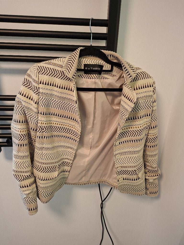 Mooie b*three, Maat 38/40 (M), Overige kleuren, Nieuw, Ophalen of Verzenden