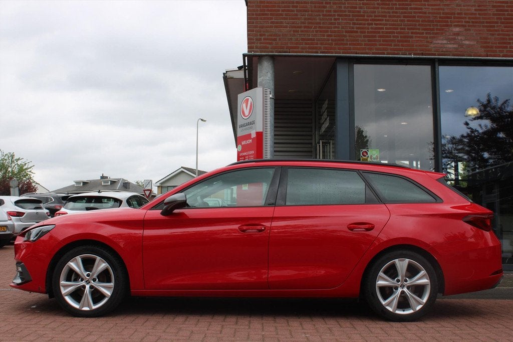 SEAT Leon Sportstourer 1.5 DSG-7 *FR* Hybrid | Trekhaak | Ca, Auto's, Seat, Automaat, 4 cilinders, 150 pk, Leon