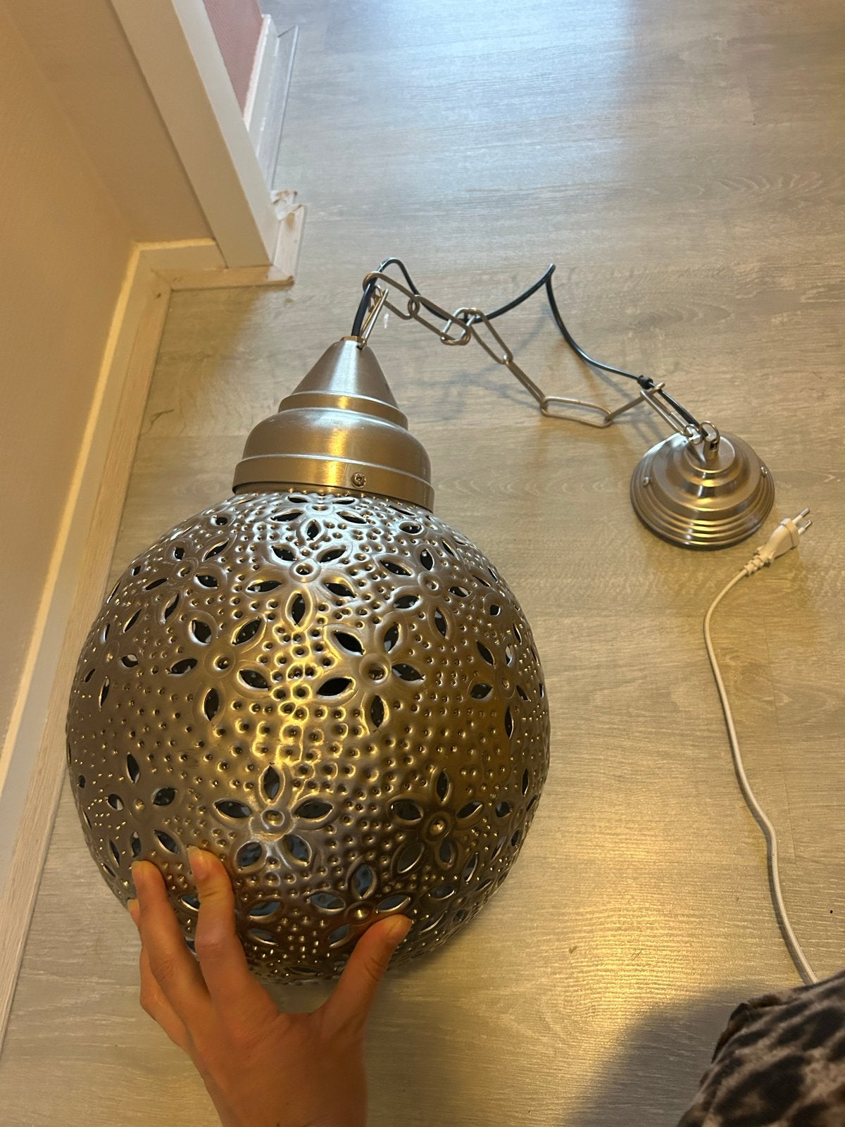 Oosterse hanglamp met geperforeerd metaal, Ophalen, Zo goed als nieuw, Metaal
