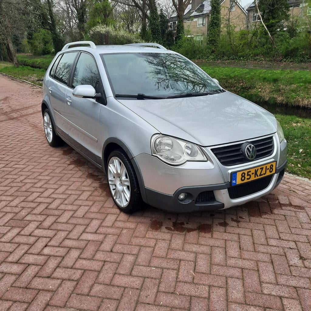 Volkswagen Polo 1.4 FUN 55KW 2006 Grijs, Auto's, Voorwielaandrijving, 15 km/l, 74 pk, 49 €/maand