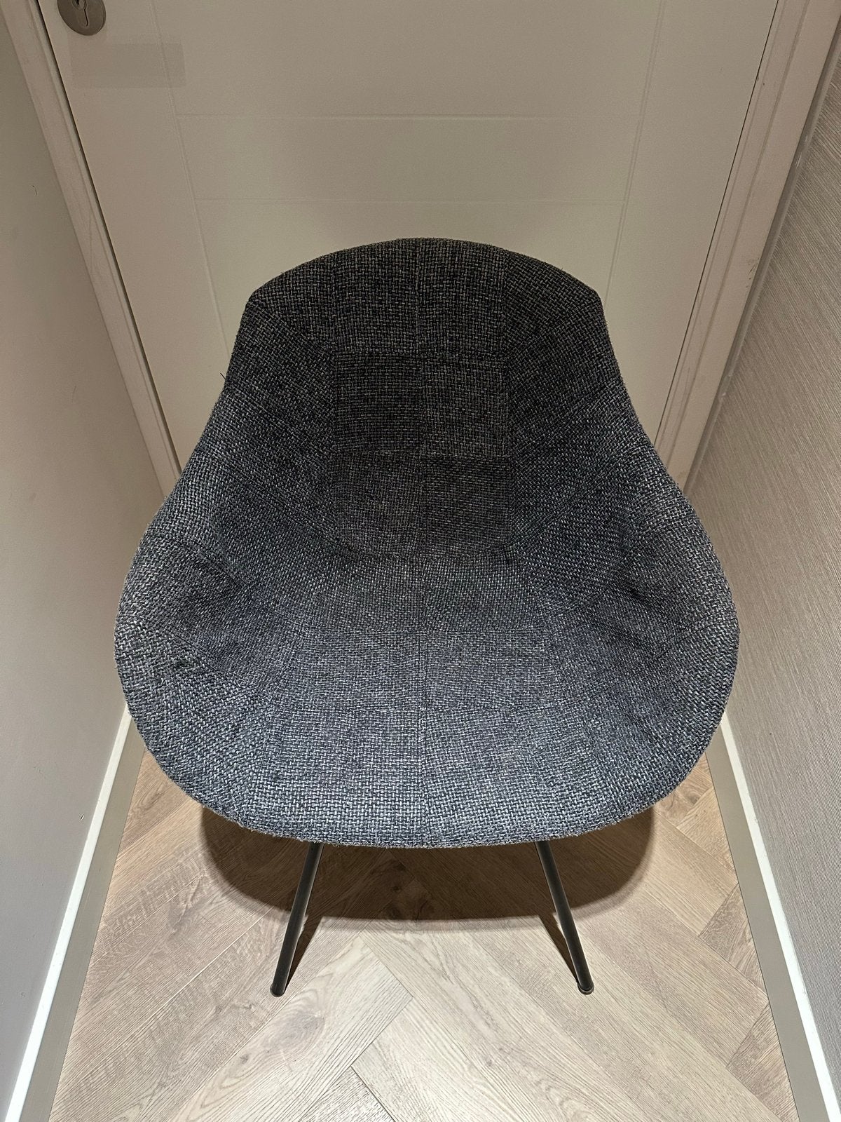 8 Dyyk eetkamerstoelen - Grijs stof met zwart onderstel, Ophalen, Zo goed als nieuw, Vijf, Zes of meer stoelen, Stof