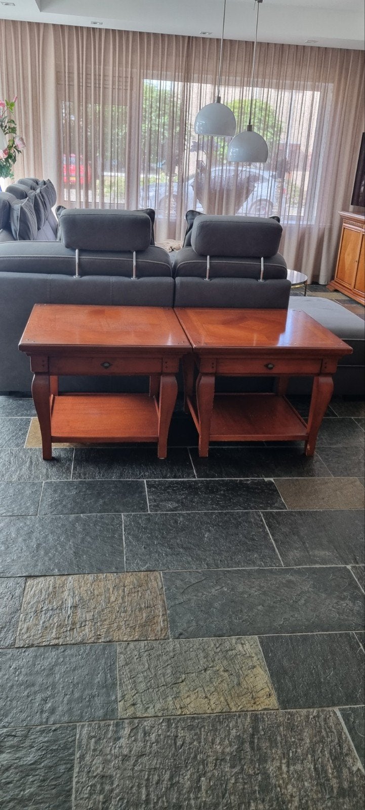 Set van 2 x kersenhout bijzettafel met lade., Huis en Inrichting, Ophalen, 50 – 75, Gebruikt, 50 tot 100 cm