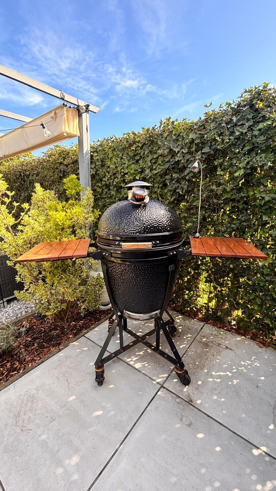 The Bastard Large Kamado BBQ ZEER COMPLEET!, Ophalen, Gebruikt, The Bastard, Met accessoires