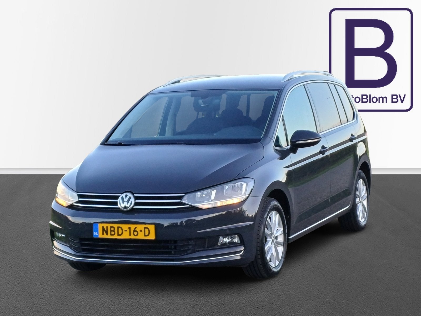 Volkswagen Touran 1.5 TSI Highline / Clima / Cruise / Trekh/, Voorwielaandrijving, 4 cilinders, 150 pk, Alcantara