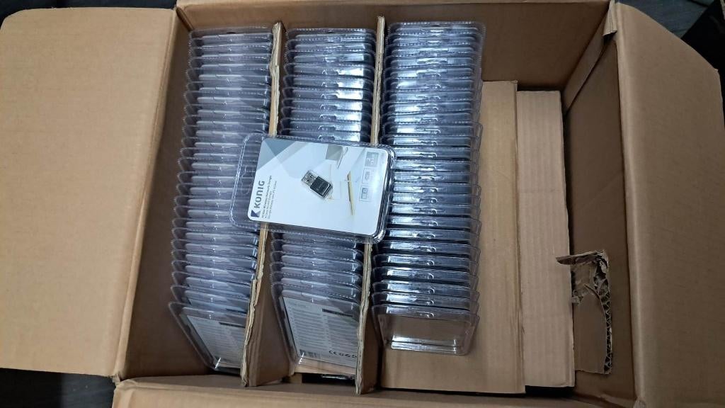 Partij 300 Konig Dual-Band wifi Adapters 2.4Ghz + 5Ghz Nieuw, Ophalen, Nieuw