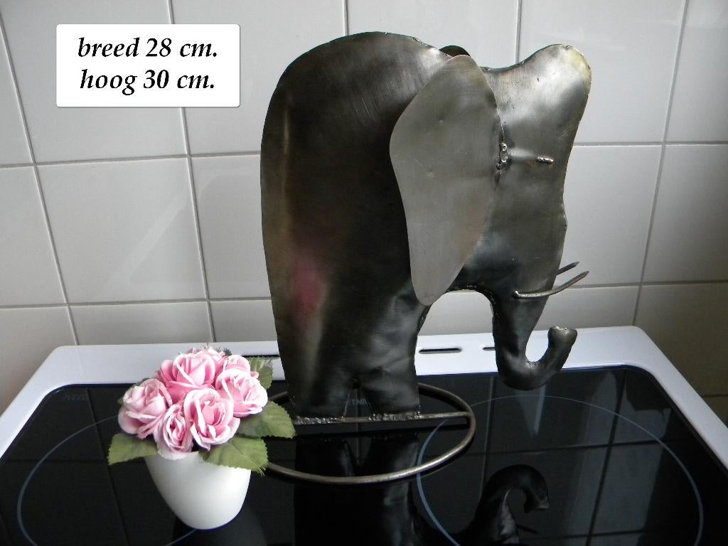 OLIFANT METAAL, ZINK KLEUR, LEUK ALS DECORATIE, Ophalen of Verzenden, Gebruikt, Metaal