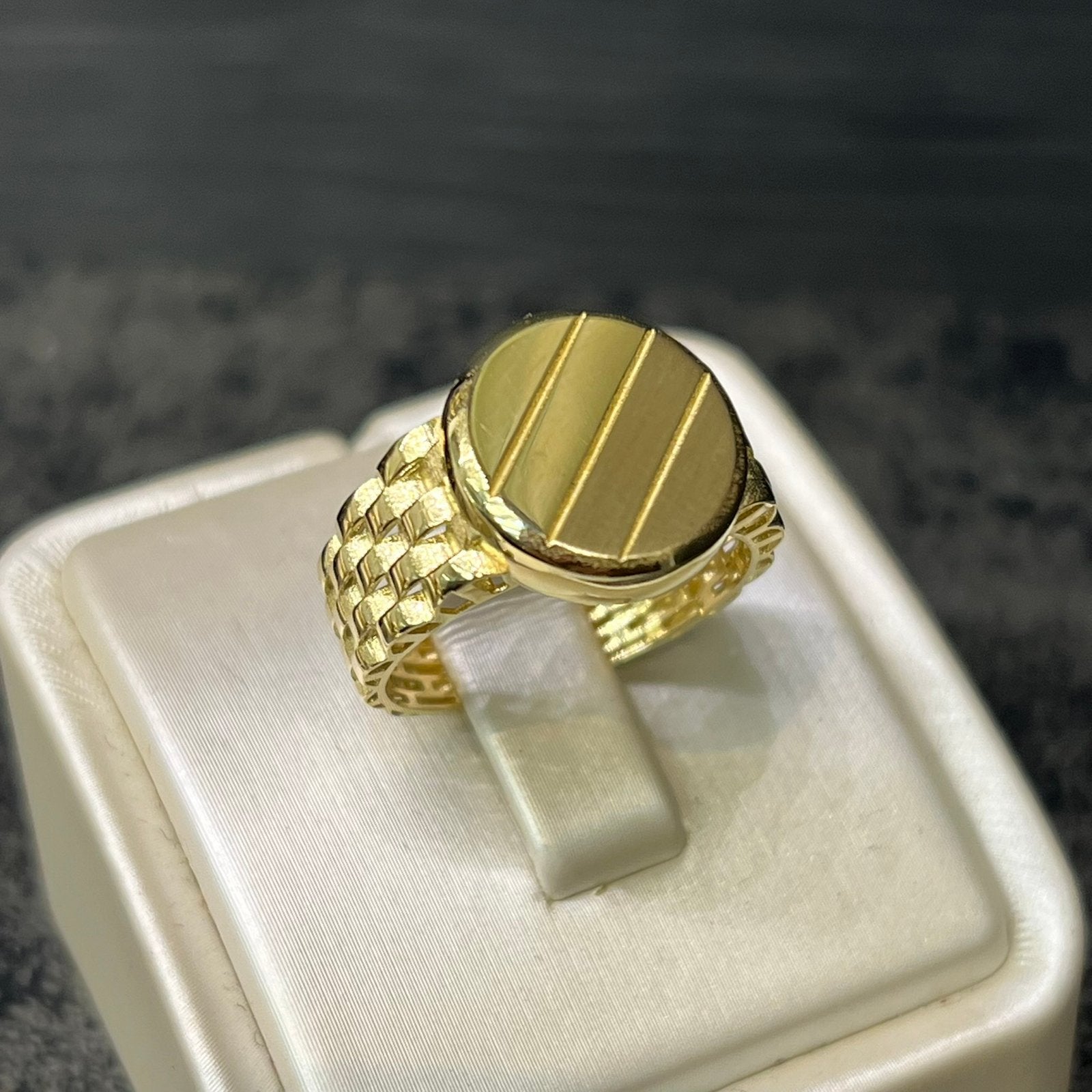 14k gouden ring zegelring nieuw prachtig model, Ophalen of Verzenden, Nieuw, Goud, Heer