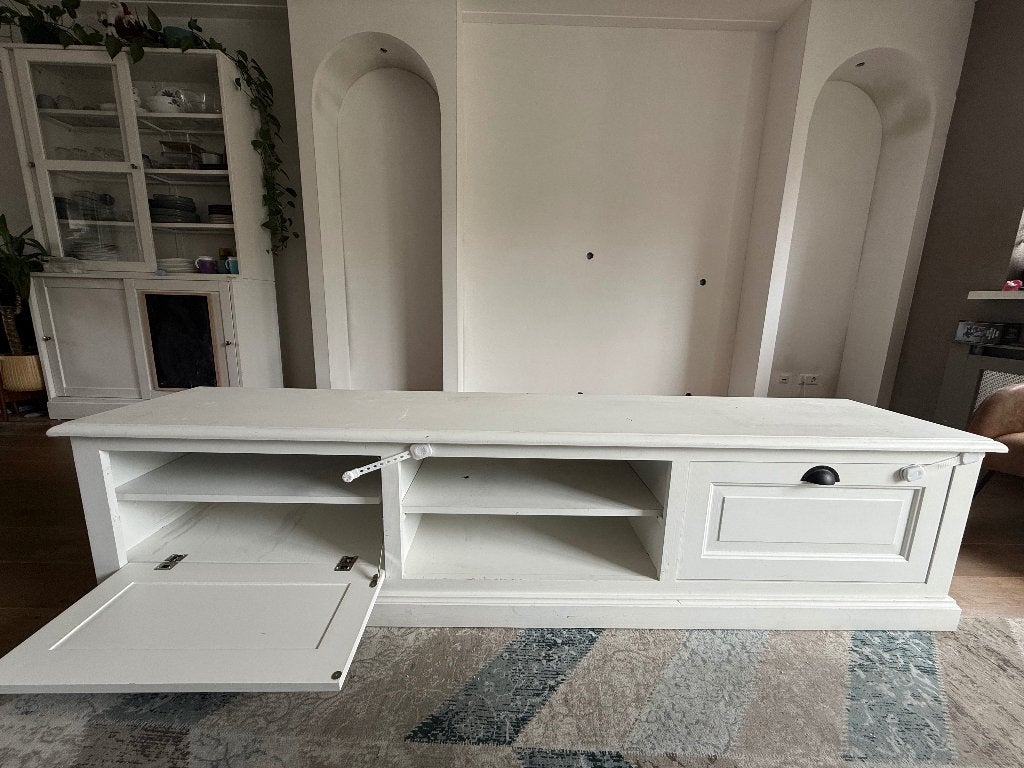 Solid wood TV Cabinet, Ophalen, Gebruikt, Solid wood, 150 tot 200 cm