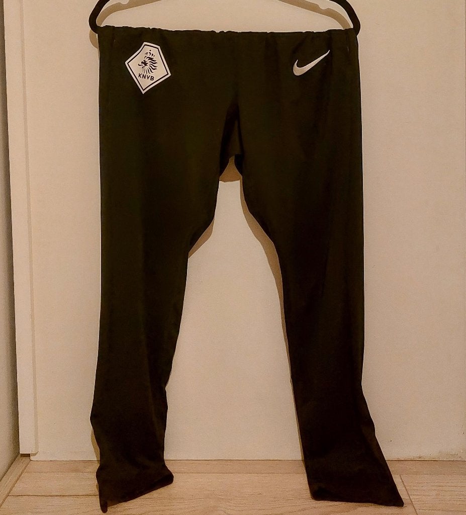 Trainingsbroek scheidsrechters Nike / KNVB (maat M), Maat M, Ophalen of Verzenden, Gebruikt, Broek