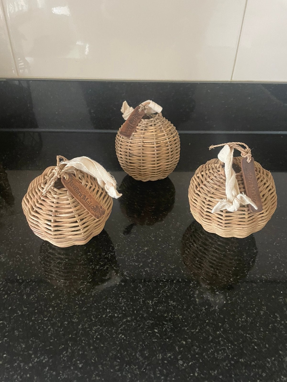 Riviera Maison rattan kerstballen/ per stuk €7,50, Ophalen of Verzenden, Zo goed als nieuw