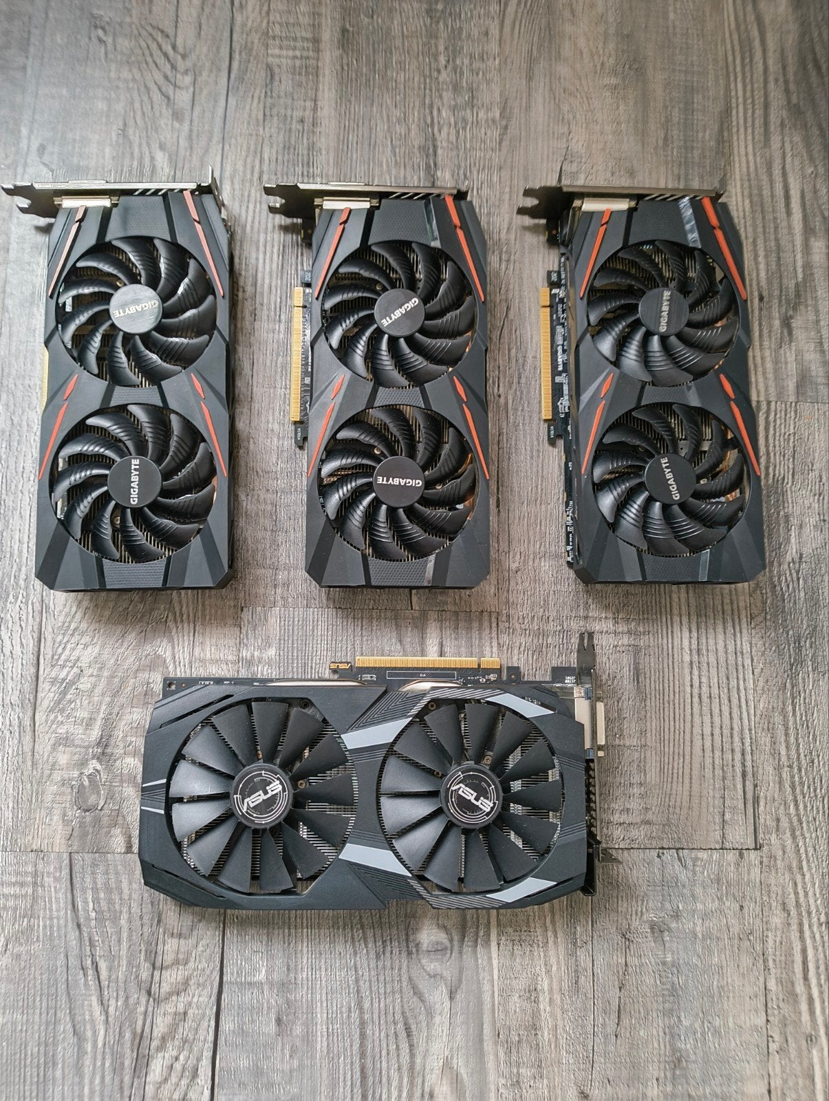 4 videokaarten van 8Gb, Computers en Software, Videokaarten, Ophalen, GDDR5, PCI-Express 3