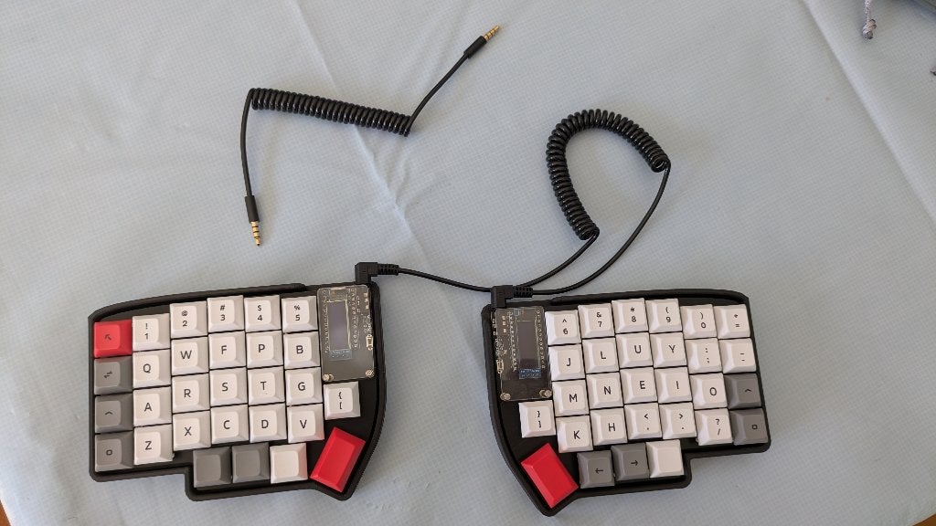 Lily58 met Gateron Switches, Computers en Software, Zo goed als nieuw, Bedraad, Hot-swappable, Ophalen of Verzenden