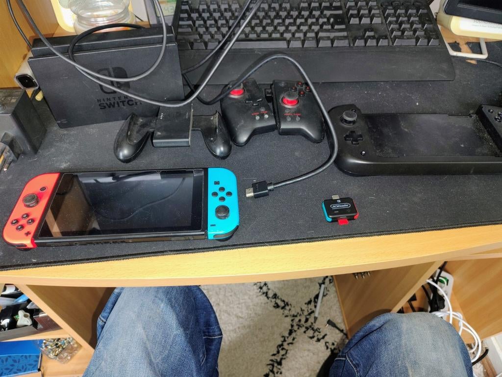 Nintendo Switch Original v1, Spelcomputers en Games, Ophalen, Gebruikt, Met 3 controllers of meer, Switch Original