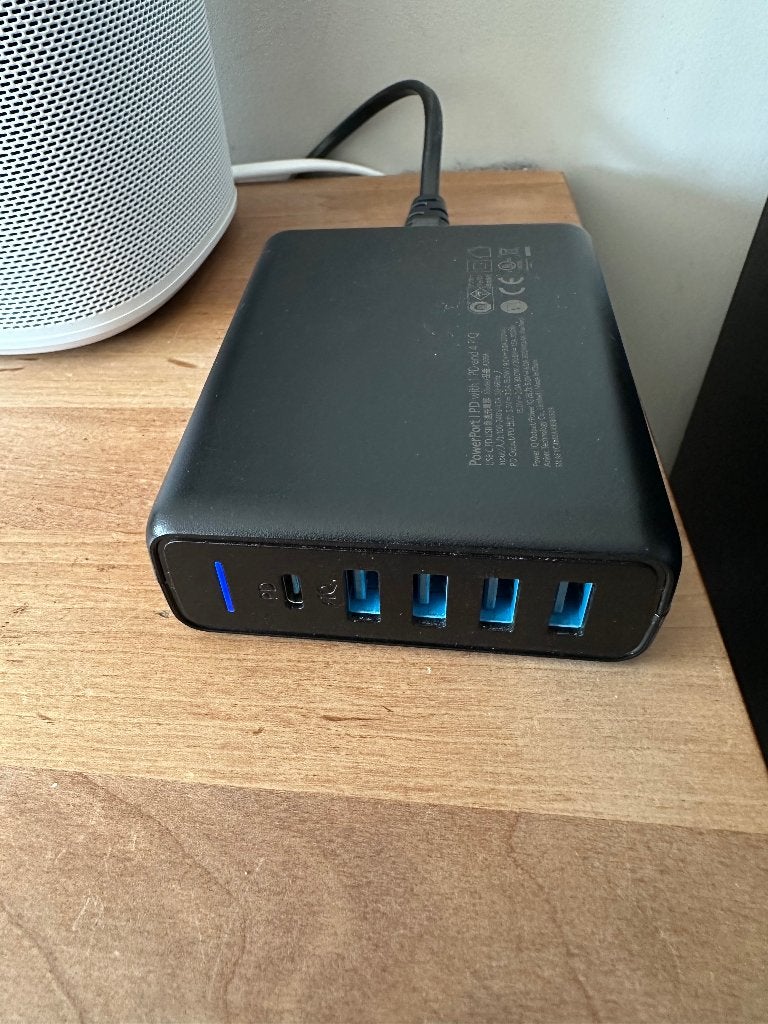 Oplader 5 poorten, Telecommunicatie, Mobiele telefoons | Telefoon-opladers, Ophalen of Verzenden, Zo goed als nieuw, Anker, Oplaadstation