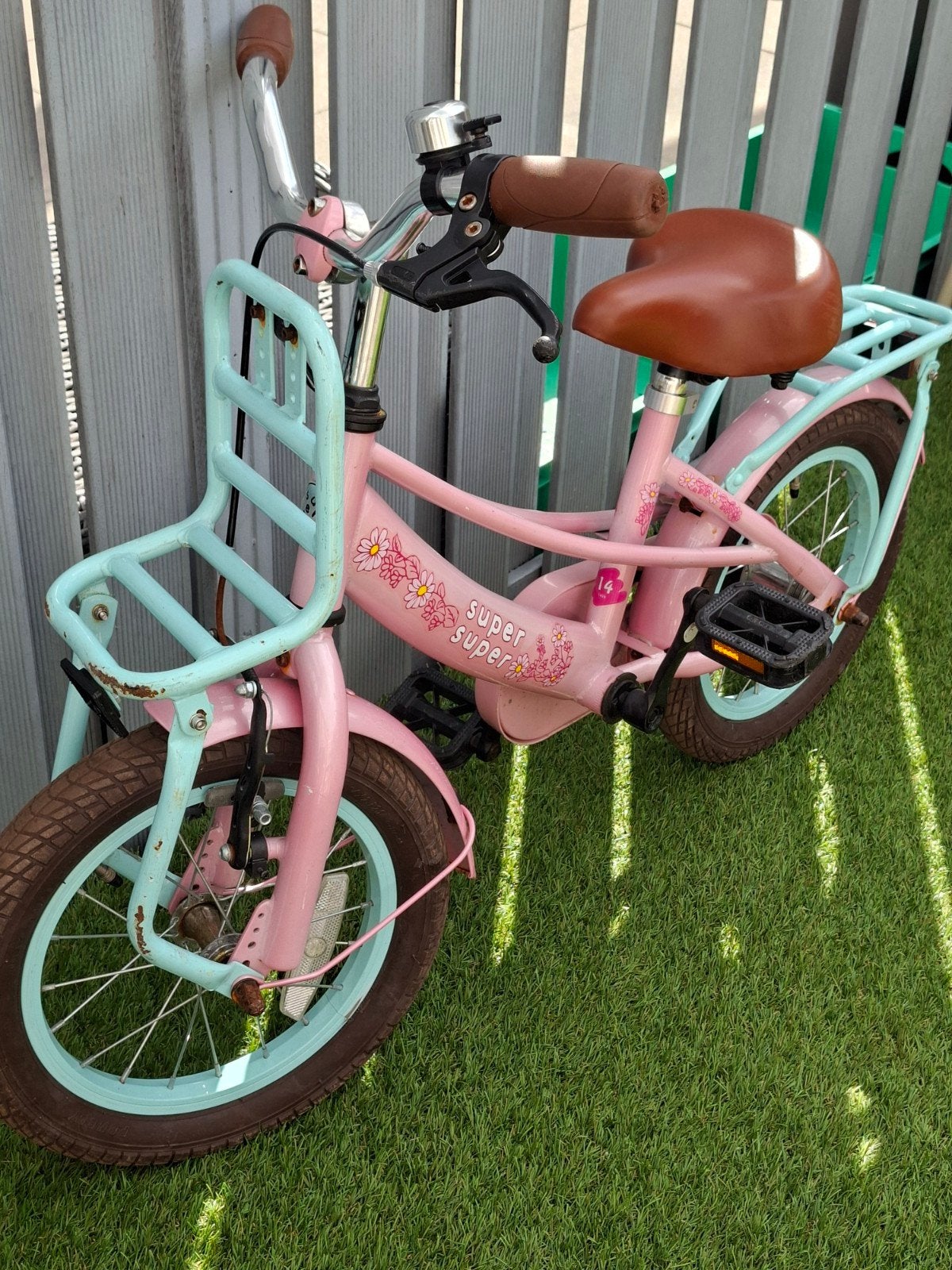 Super Super Kinderfiets Roze/Blauw - 12 inch, Fietsen en Brommers, Ophalen, Terugtraprem, Gebruikt, Minder dan 16 inch