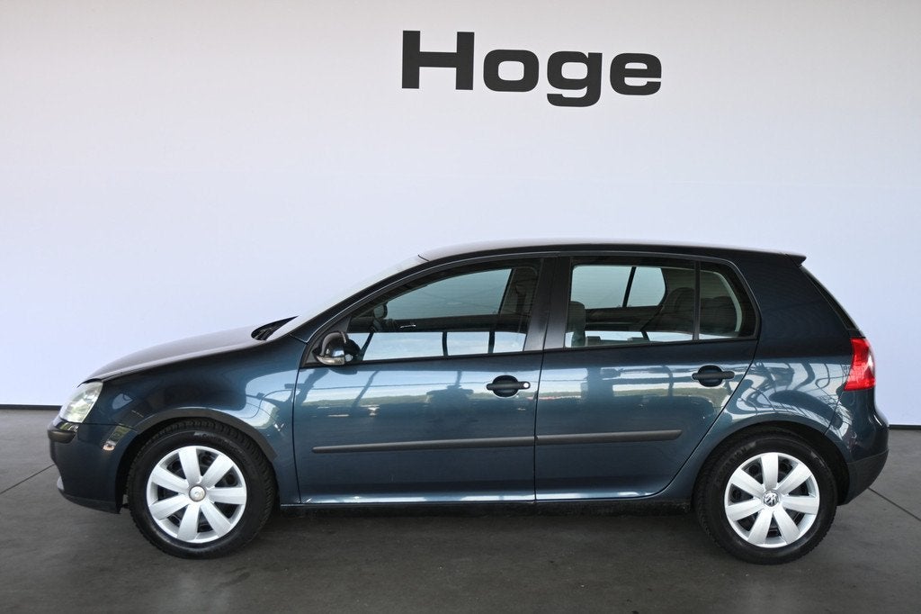 Volkswagen Golf 1.6 FSI Trendline Airco Cruise Control Direc, Voorwielaandrijving, Gebruikt, Zwart, 4 cilinders