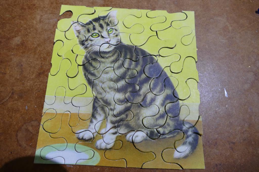 Oude puzzel: Kat, Hobby en Vrije tijd, Ophalen of Verzenden, Minder dan 500 stukjes, Gebruikt, Legpuzzel