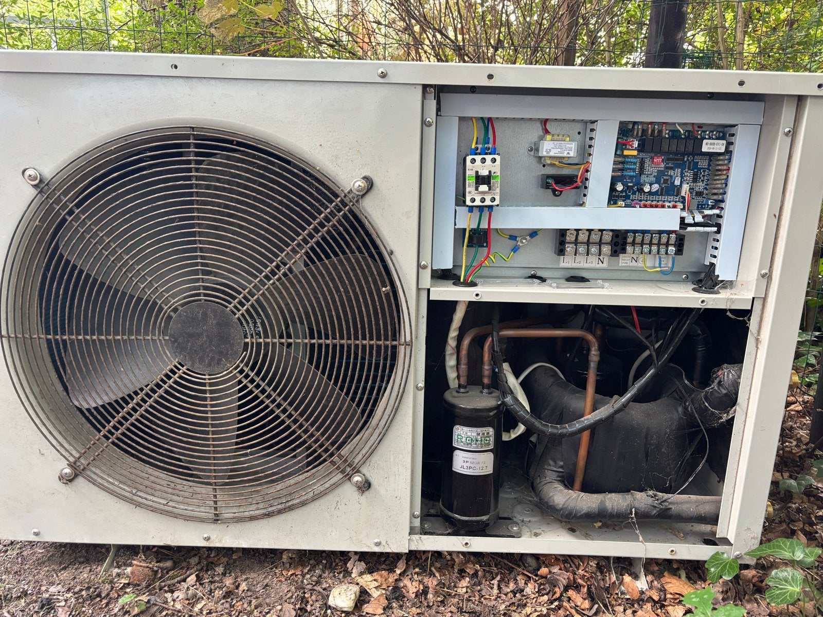 Warmtepomp Meeting MD30D 3-fase - Defect voor onderdelen, Witgoed en Apparatuur, Ophalen, Verwarmen, Minder dan 60 m³, 3 snelheden of meer