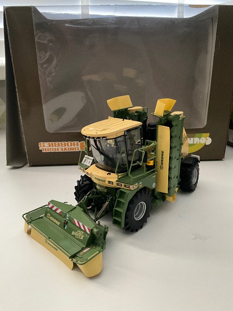 Krone Big MIL tractor, Verzenden, Zo goed als nieuw, Tractor of Landbouw, Universal Hobbies