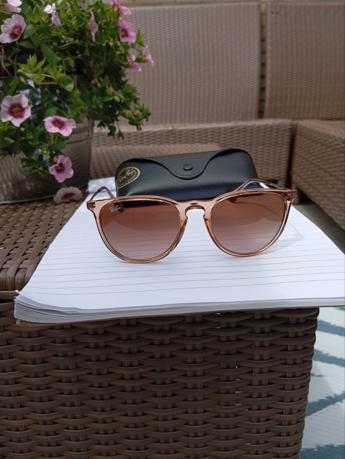 Ray Ban zonnebril 100 procent U V protection, Ophalen of Verzenden, Zo goed als nieuw, Ray-Ban