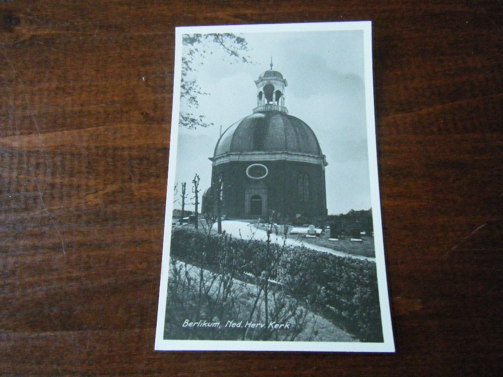 C91 - Berlikum - NH Kerk - Mooi/Oud, Ophalen of Verzenden, 1940 tot 1960