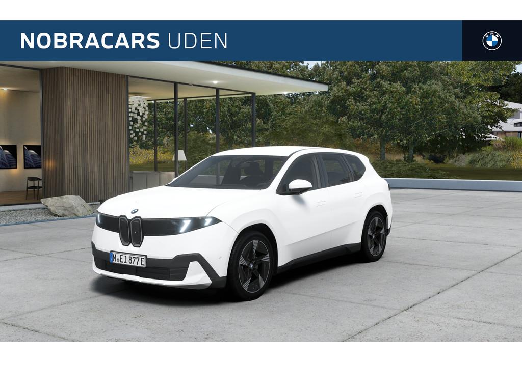 BMW iX3 50 xDrive / Stoelverwarming / Driving Assistant Plus, Automaat, Zwart, 2260 kg, Wit