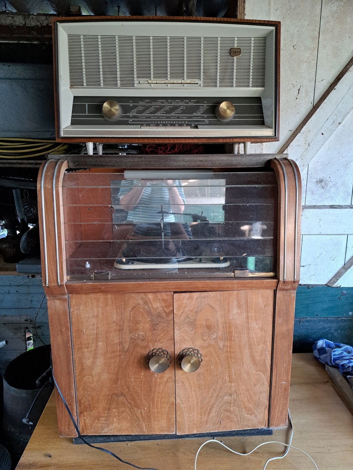 Antieke Platenspeler met Radio in Mooie Kast - Erres, Ophalen, Niet werkend, Platenspeler, Overige merken