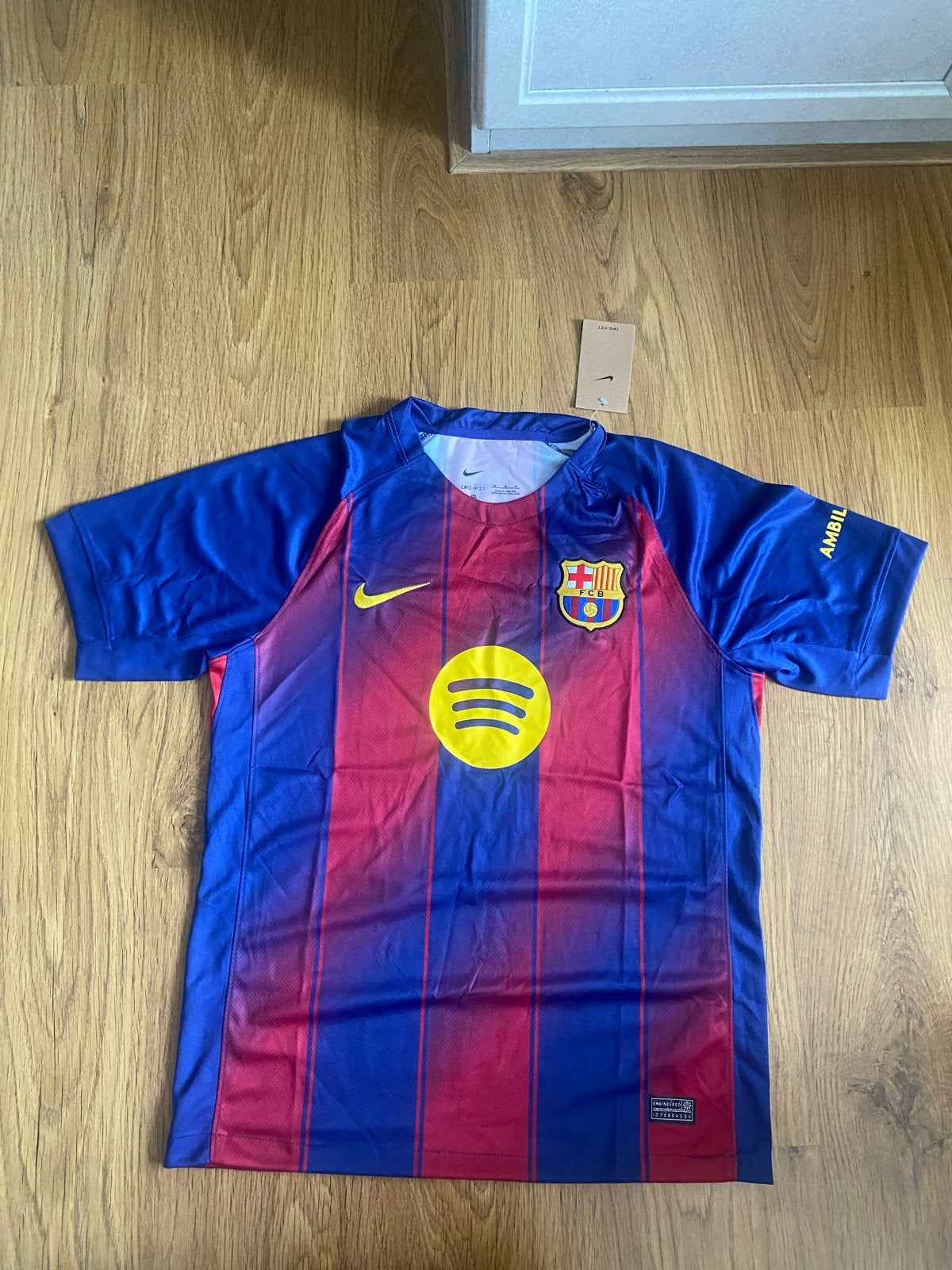 FC Barcelona Thuisshirt Nieuw en ongedragen, Ophalen of Verzenden, Nieuw, Shirt