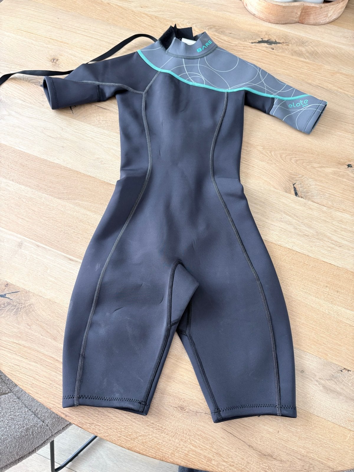 Bare Elate 2mm Shorty Wetsuit - Maat 2, Watersport en Boten, Ophalen of Verzenden, Nieuw, Dame, Wetsuit
