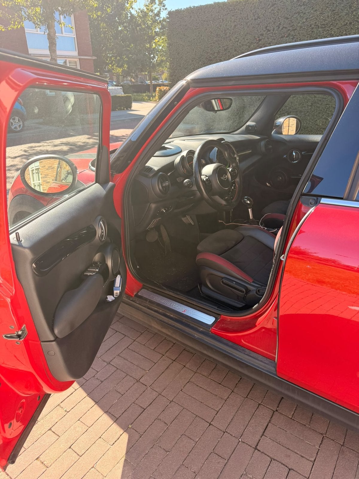 Foto 9 van Mini 2.0 Cooper S 141KW 5D AUT 2017 Rood