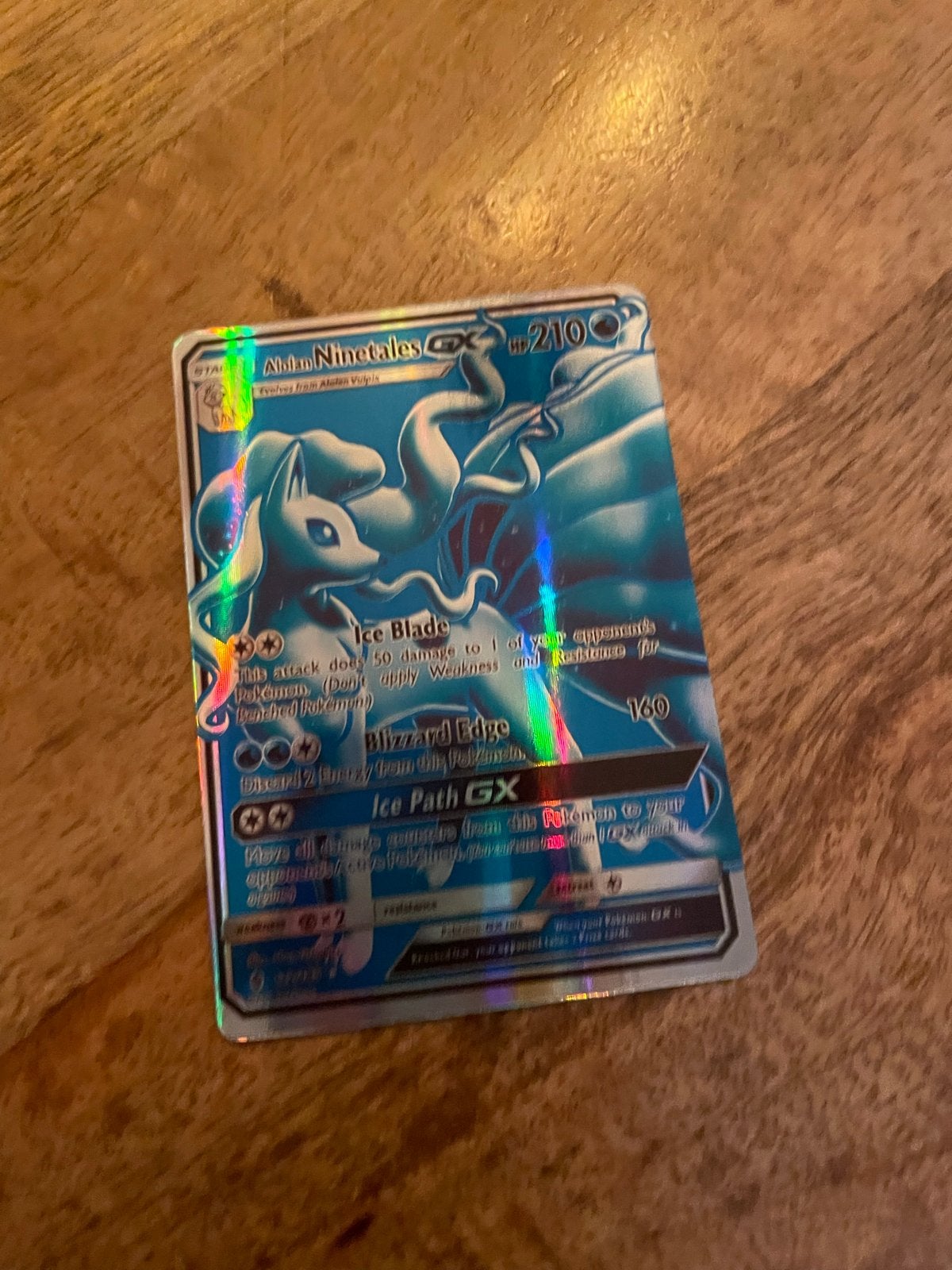 Alolan Ninetales GX Pokémon kaart - Foil, Hobby en Vrije tijd, Verzamelkaartspellen | Pokémon, Ophalen of Verzenden, Zo goed als nieuw