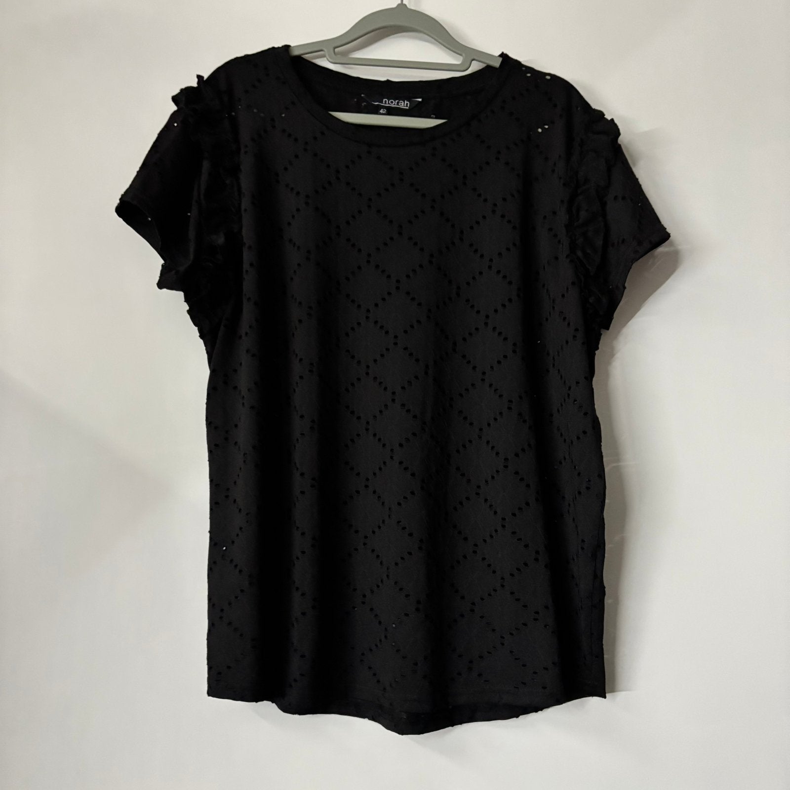 Norah broderie top, Verzenden, Zwart, Maat 42/44 (L), Zo goed als nieuw