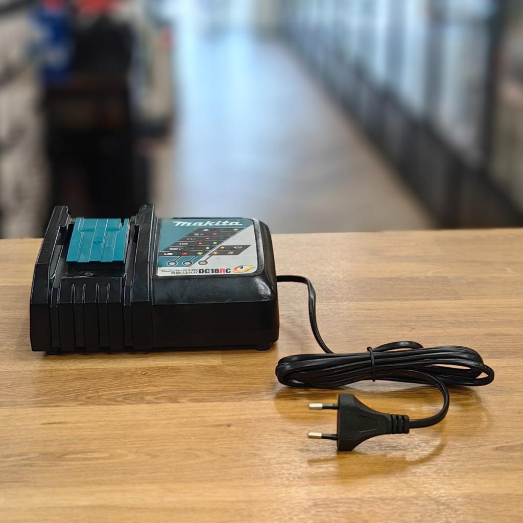 Makita DC18RC Oplaadstation - Prima Staat, Makita, Zo goed als nieuw, Support@makita.com, Makita Corporation, 3-11-8, Sumiyoshi-cho, 
Anjo, Aichi 446-8502
Japan