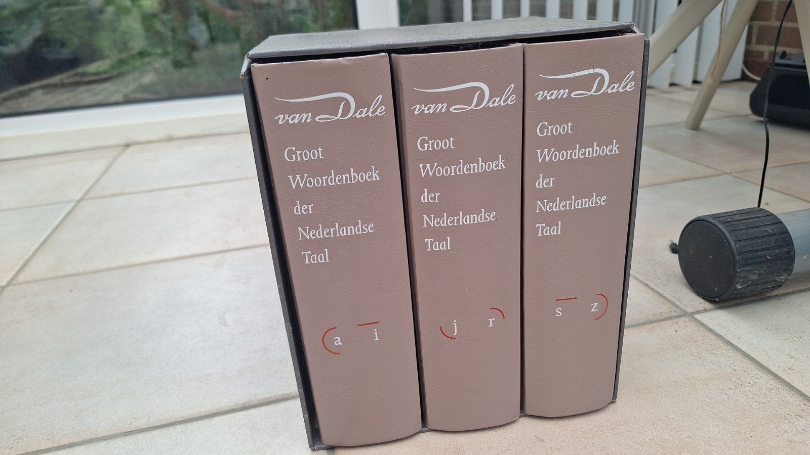 Van Dale Groot Woordenboek der Nederlandse Taal (3 delen), Boeken, Van Dale, Nederlands, Ophalen of Verzenden, Zo goed als nieuw
