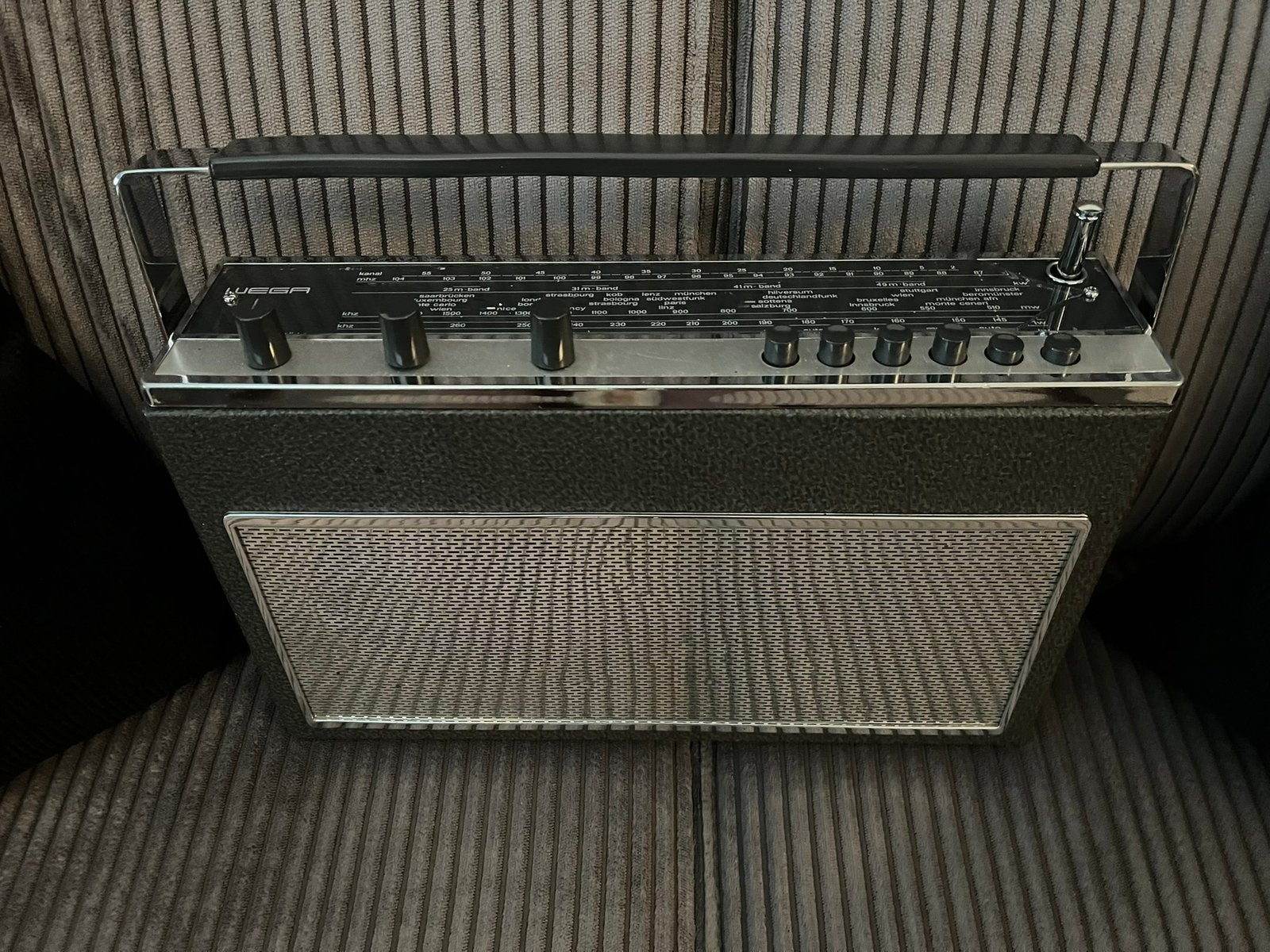Wega transistorradio, Ophalen of Verzenden, Gebruikt, Transistorradio
