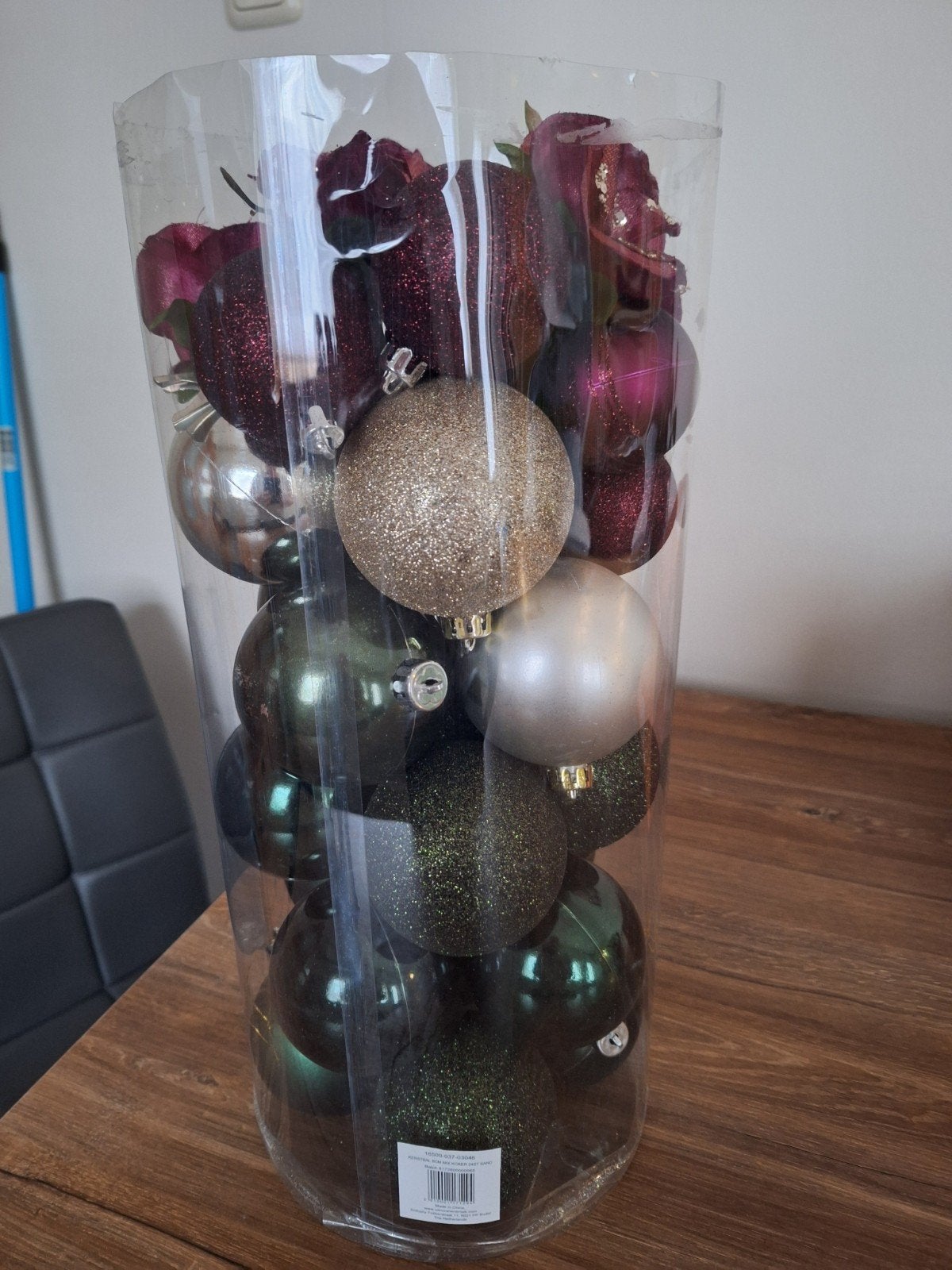 bak met kerstballen, Ophalen of Verzenden, Zo goed als nieuw