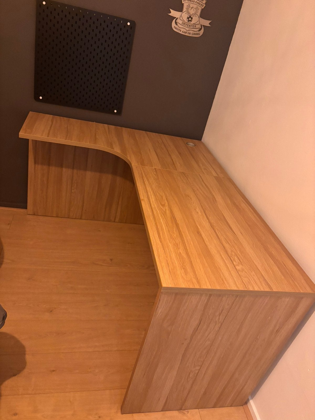 Bureau, Ophalen, Zo goed als nieuw
