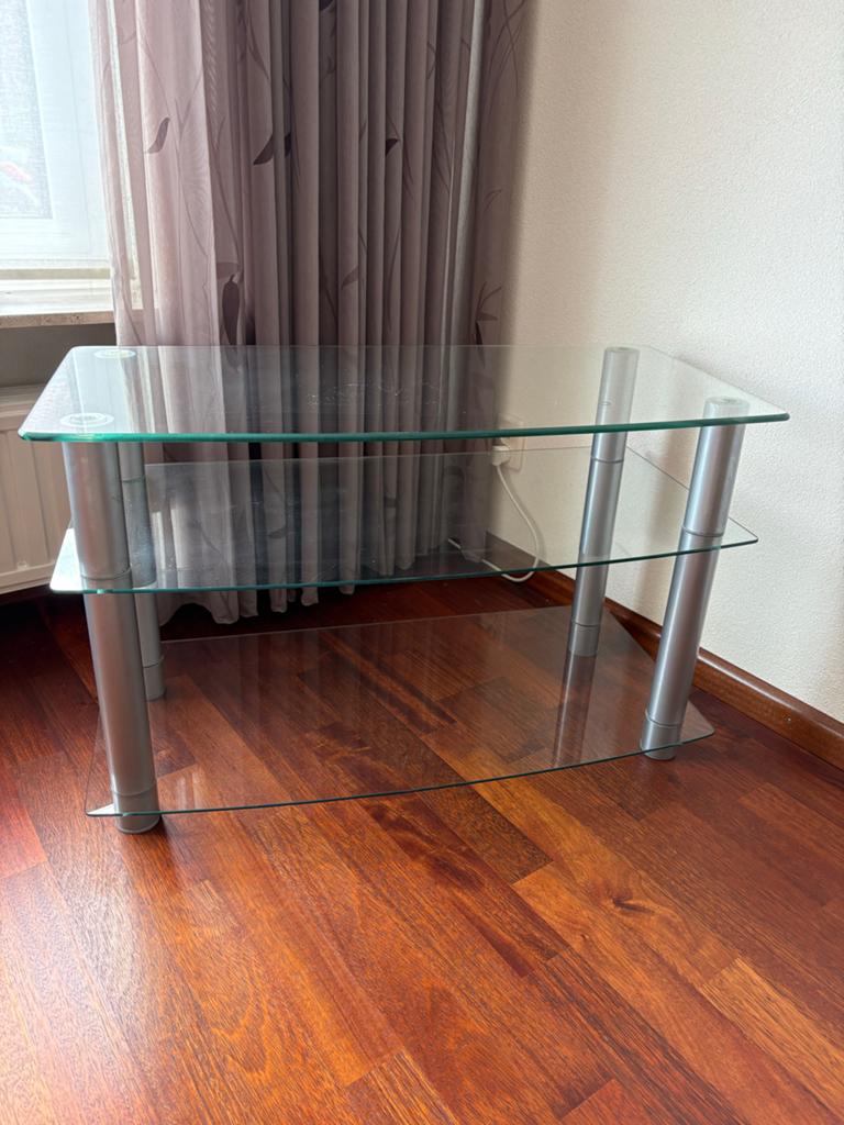 Glazen tv-meubel met 3 planken en metalen poten, Huis en Inrichting, Kasten | Televisiemeubels, Ophalen, 50 tot 100 cm, Minder dan 100 cm