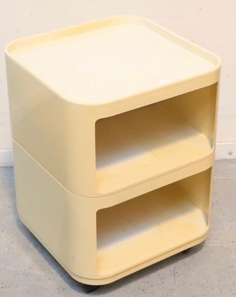 Anna Castelli Ferrieri Kartell bijzettafel op wieltjes, Gebruikt, Vierkant, Ophalen, 45 tot 60 cm